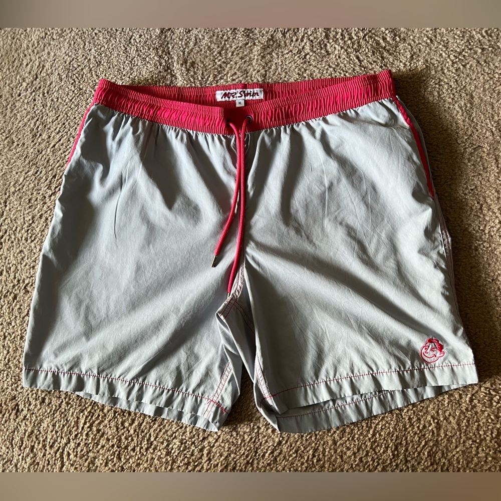Mr. Swim Men’s size XL Gray Mesh Lined Swimsuit Trunks Board Shorts